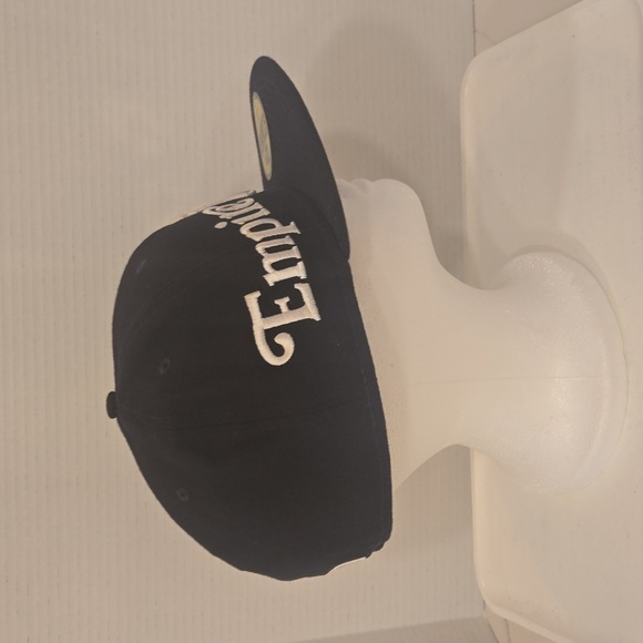New Era Yankees Empire State Embroidered Baseball Cap Black White Size 7 5/8 - Picture 3 of 9